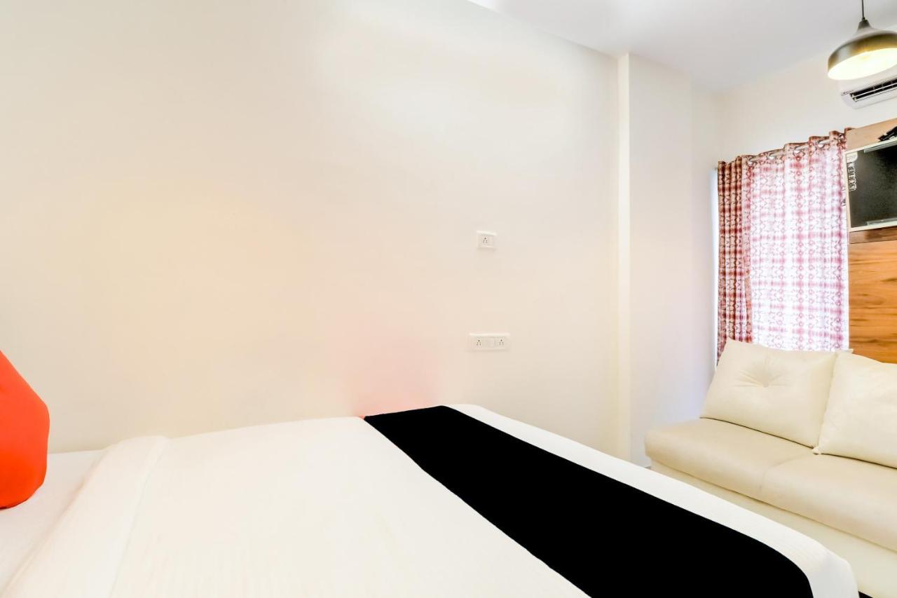 Hotel Crystal Inn Bombay Eksteriør billede